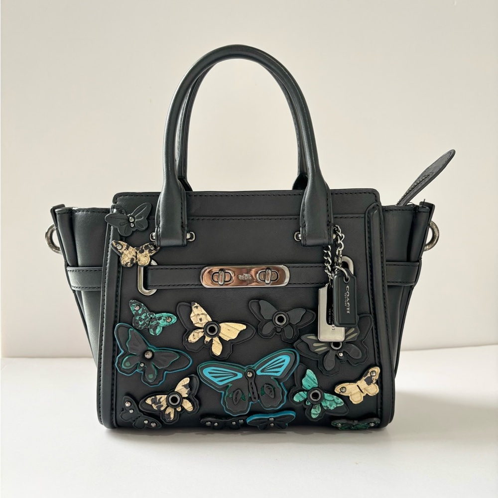 COACH Butterfly Applique Swagger 27 in Glovetanned Leather